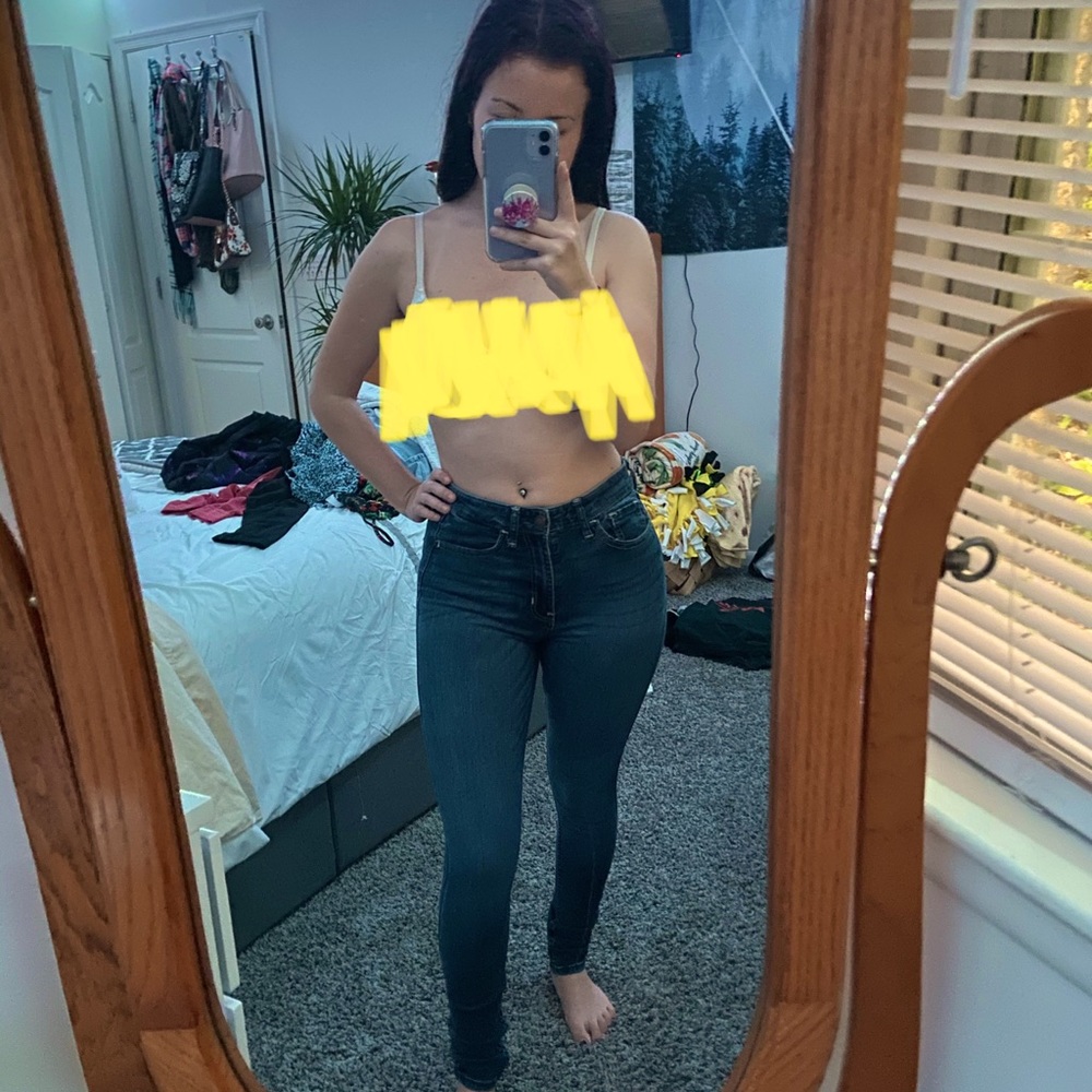 Hollister jeans
